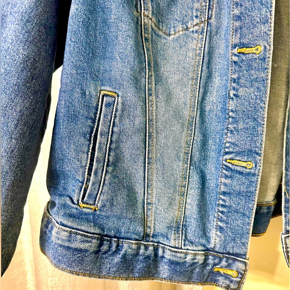 Brand new Lane Bryant Denim Jacket - Picture 2 of 4